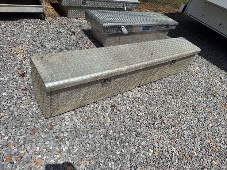 aluminum-tool-box-with-2-doors-image-3