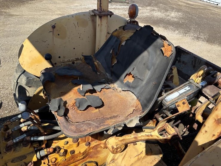 massey-ferguson-mf34a-image-30