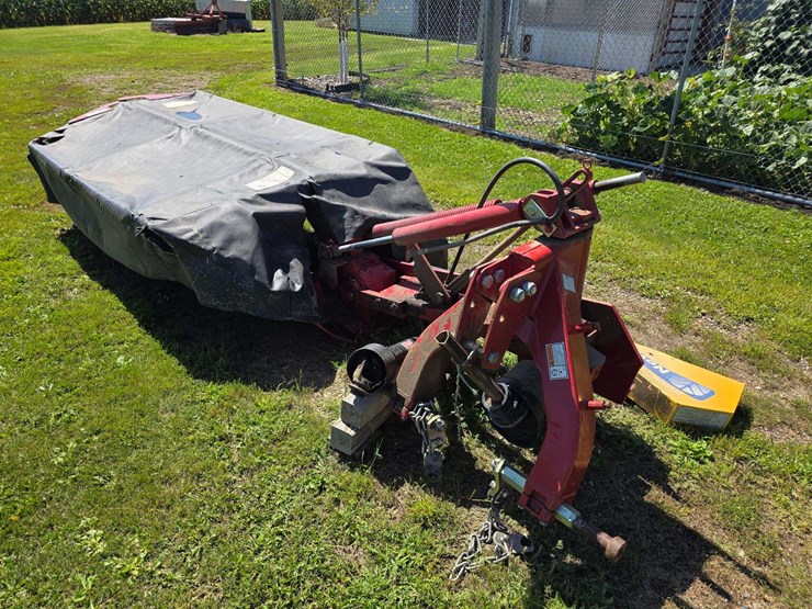 new-holland-h6740-image-1