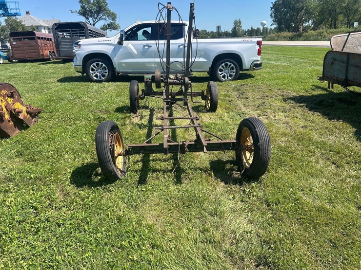 antique-john-deere-cable--hoist-image-5