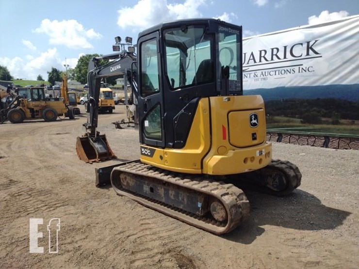 2022-deere-50g-image-50