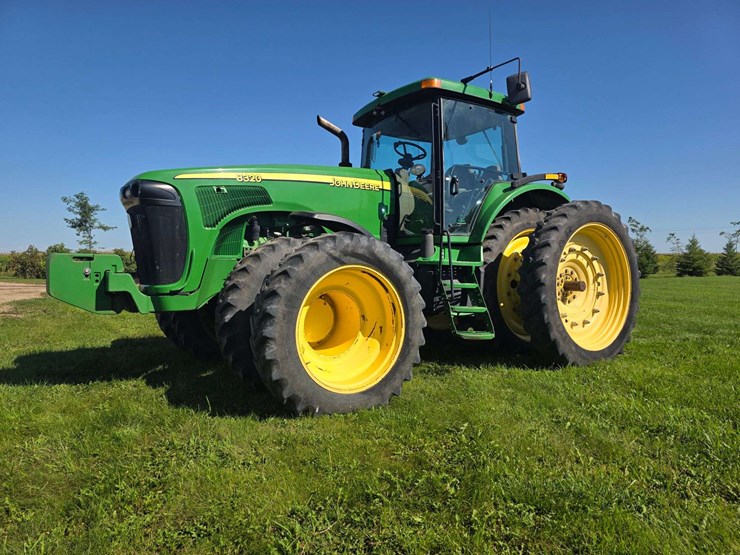2004-john-deere-8320-image-3