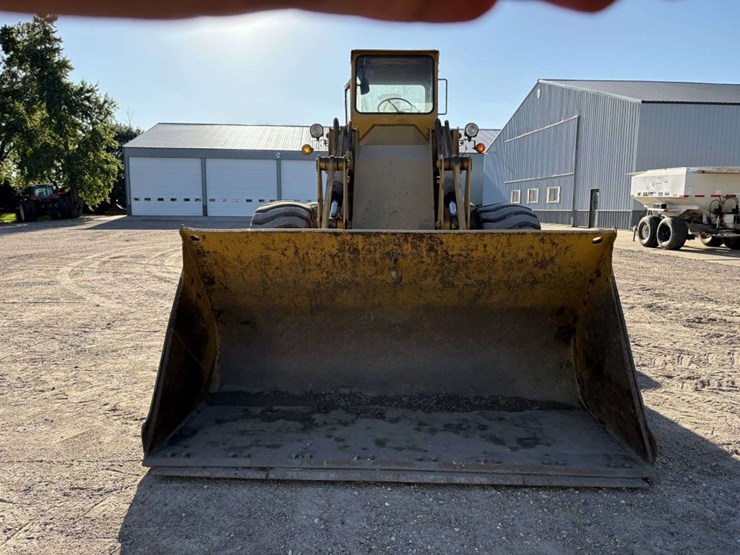 allis-chalmers-745-wheel-loader,-23.5-25-tires,-20-ply-fronts,-16-ply-rears,-115”-material-bucket,-w-image-8