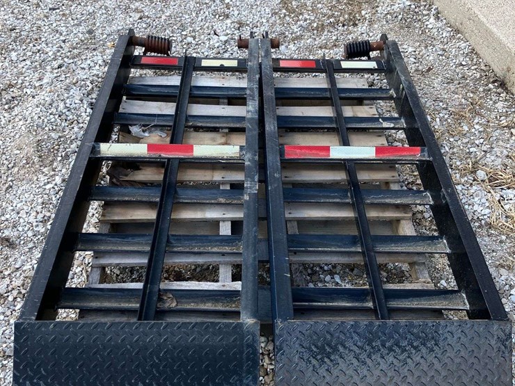 black-heavy-duty-trailer-ramps---approximately-5’-long-x-2’-wide-image-1