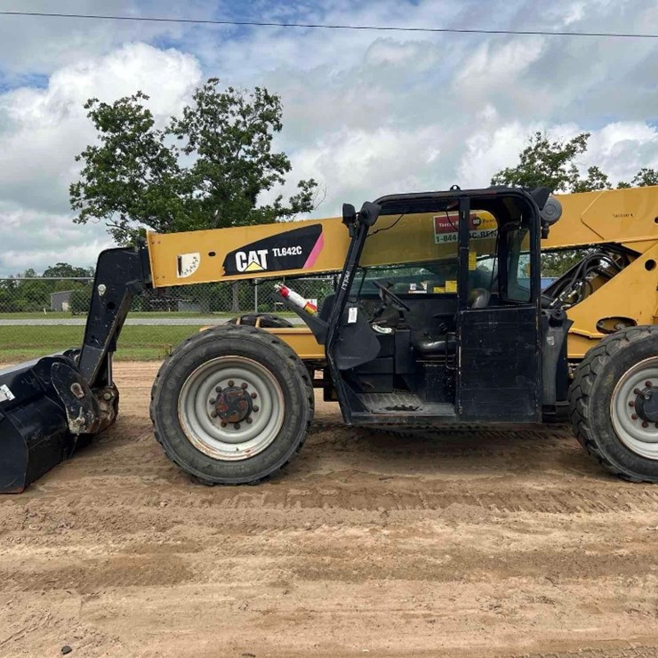 2014 CATERPILLAR TL642C