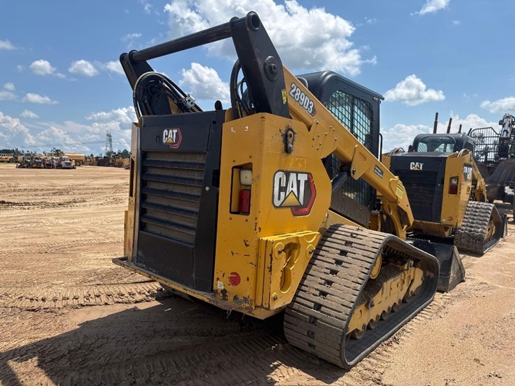 2021-caterpillar-289d3-image-6