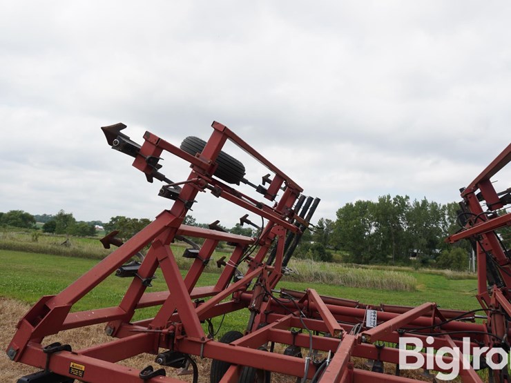 case-ih-4800-image-18