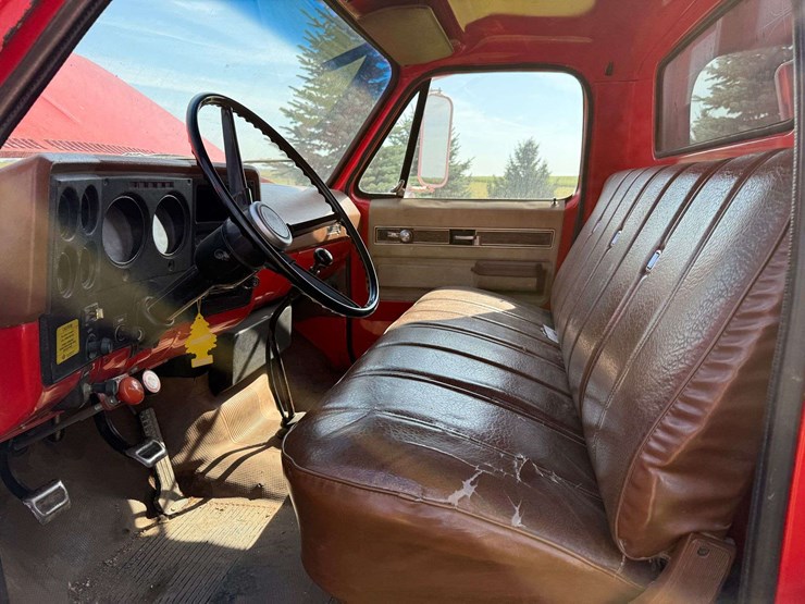 1976-c60-grain-truck,-single-axel,-15’-steel-box,-wood-floor,-roll-tarp,-v8-350-motor,-4-speed-2-spe-image-40