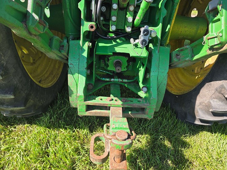 2004-john-deere-8320-image-38