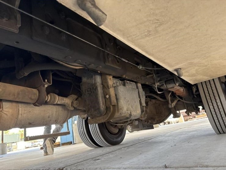 2012-ford-f550-image-25
