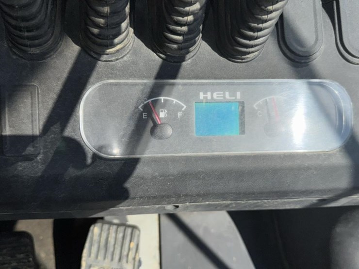 #165-•-2017-heli-americas-cpcd100-forklift-image-37
