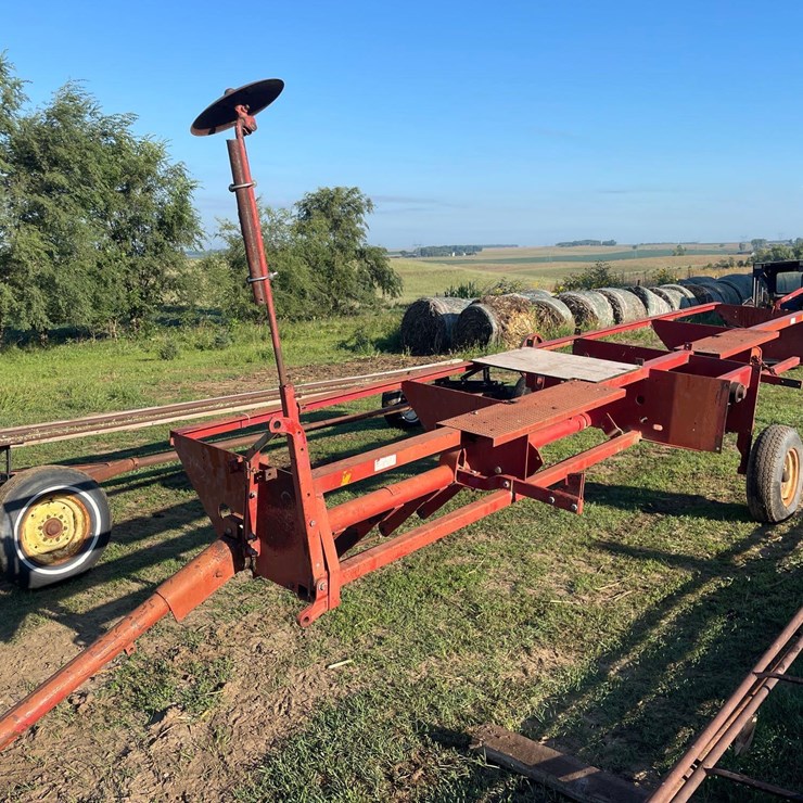 INTERNATIONAL 400