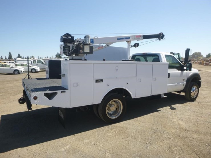 2011-ford-f550-image-3