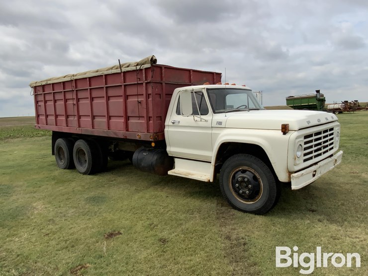 1974-ford-f700-image-3