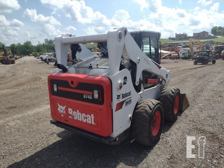 2022-bobcat-s740-image-31
