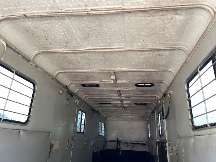 #6303-•-2003-hawk-horse-trailer,-(sells-with-paperwork-to-obtain-title-from-dmv)-image-25