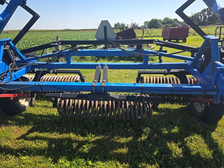 new-holland-sg110-image-9