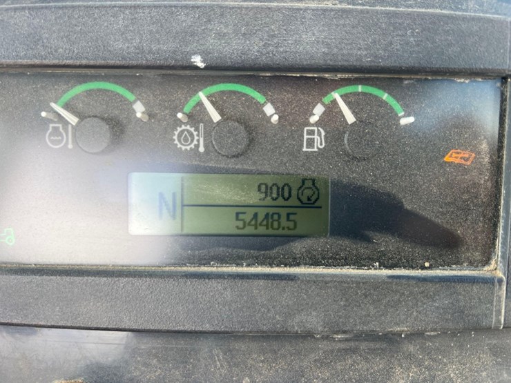 2012-deere-410k-image-34