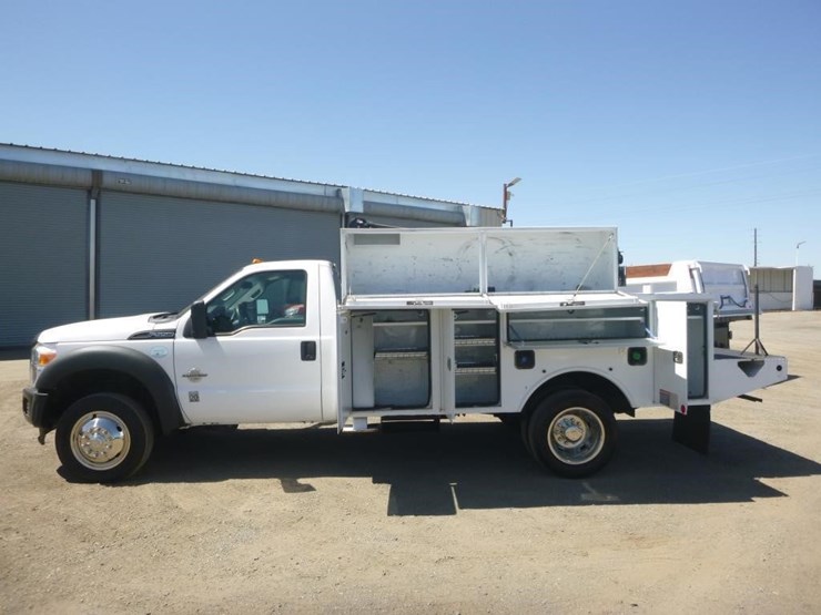 2011-ford-f550-image-6