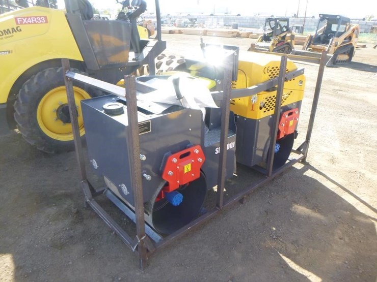 2025-sdlool-sl1000-tandem-vibratory-roller-image-3