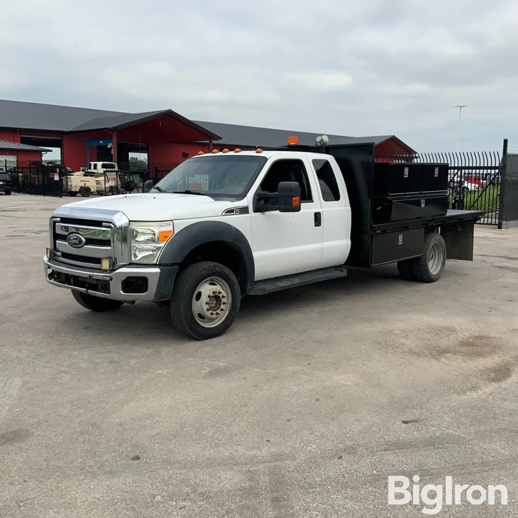 2011 FORD F550 XLT