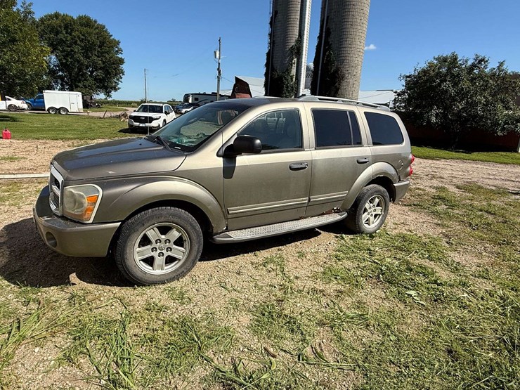 2006-dodge-durango-image-1