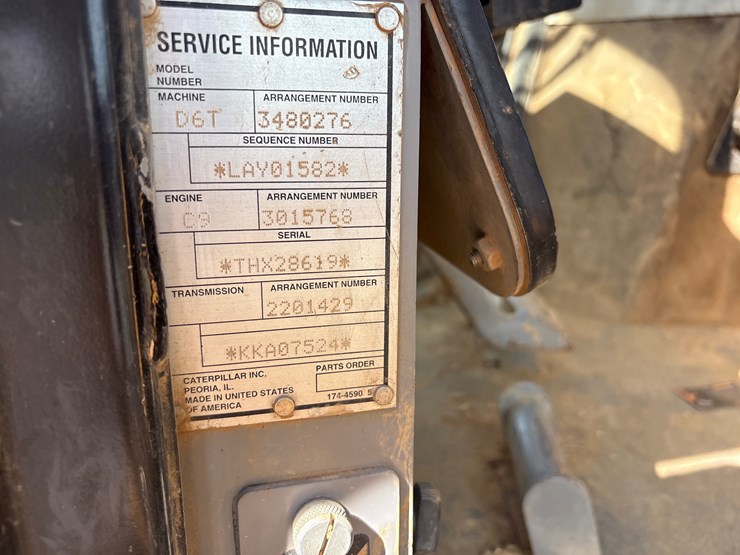 2010-caterpillar-d6t-xl-image-18