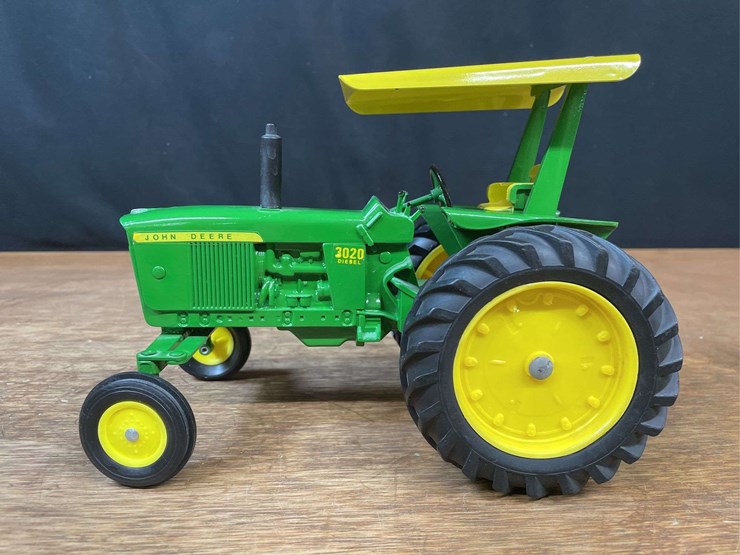 1/16-john-deere-3020-ertl-image-2