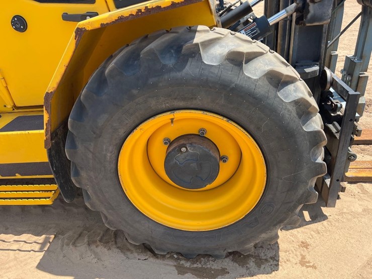 sellick-s80t4e-4ps-rough-terrain-forklift-image-14