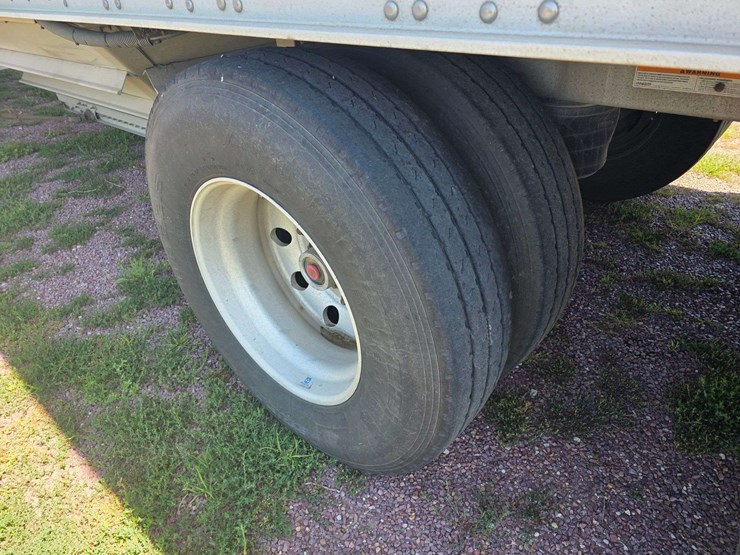 2013-wilson-50'-hopper-bottom-trailer,-84"-wide-with-102"-sides,-commodity-tubes,-ddl-triple,-electr-image-28
