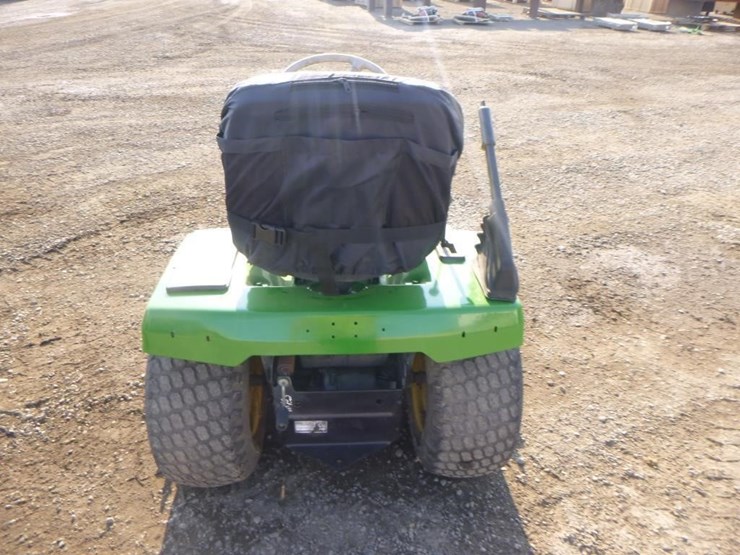 john-deere-240-image-8