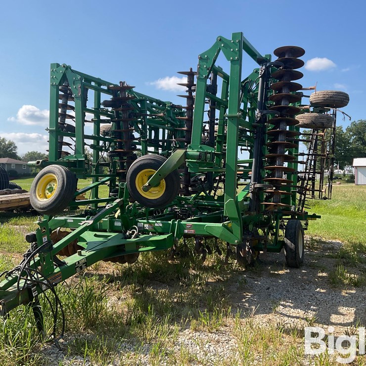 2008 JOHN DEERE 2310