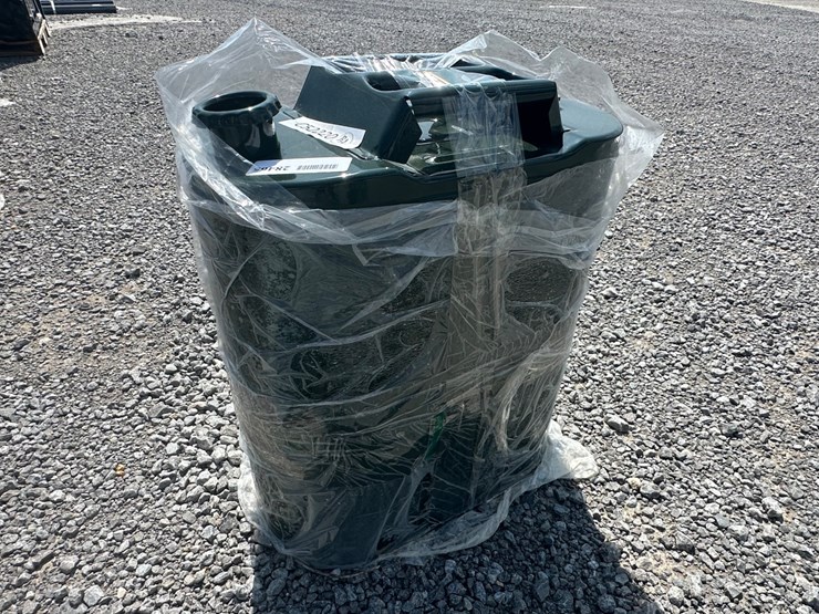 #28469-•-30l-metal-jerry-can-image-1