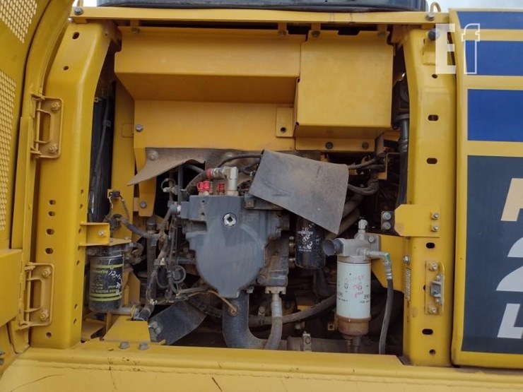 2018-komatsu-pc290-lc-11-image-46