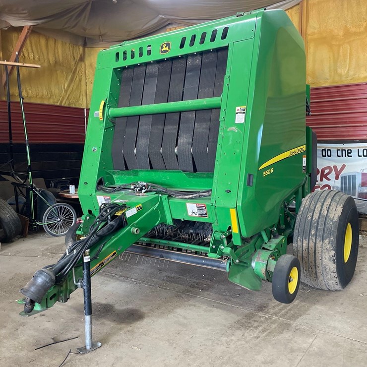 JOHN DEERE 560R