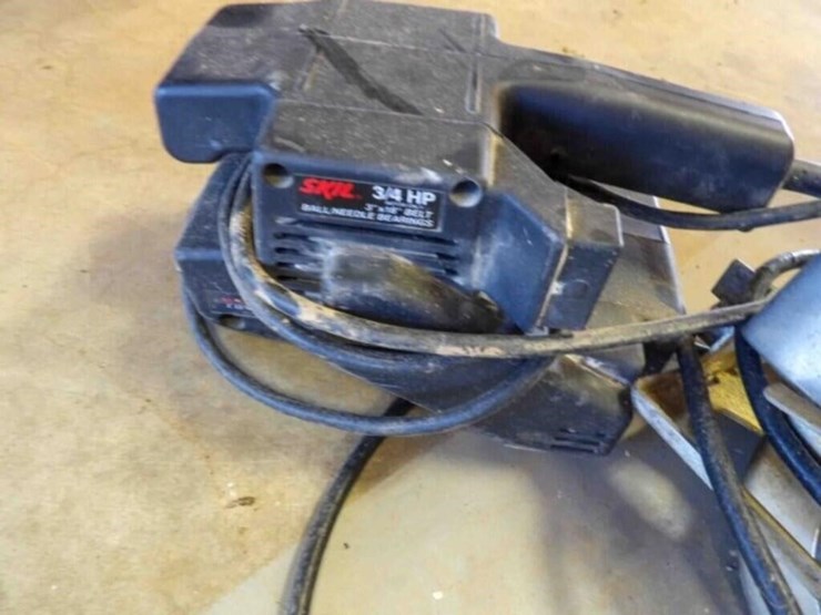 2---electric-hand-saws,-1---belt-sander-image-4