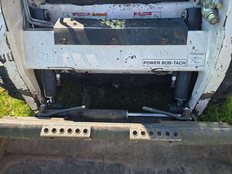 2010-bobcat-s185-image-18