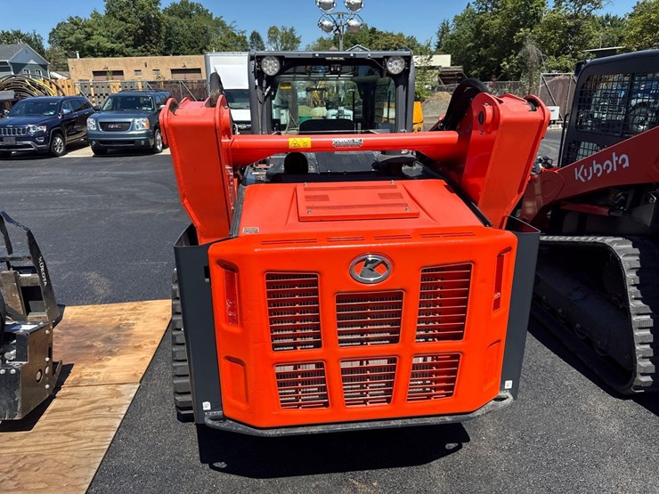 2021-kubota-svl97-2-image-5