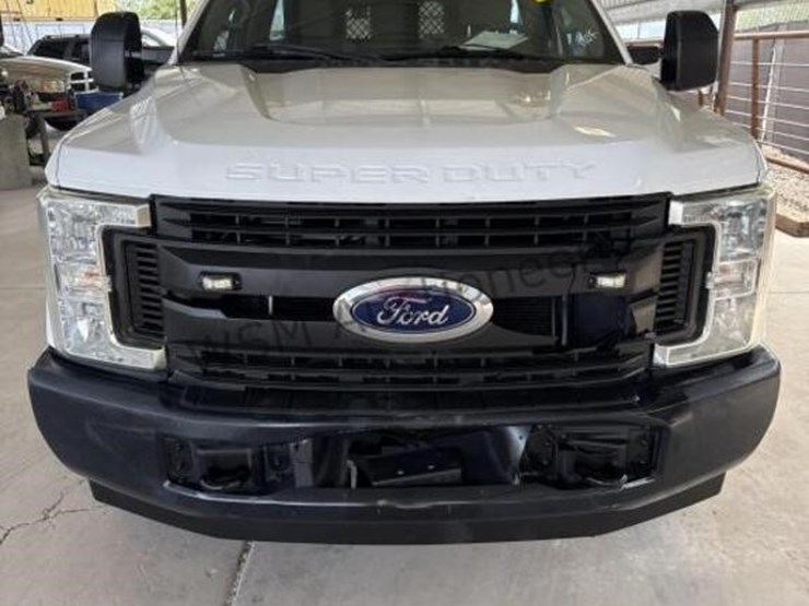 2017-ford-f250-image-3