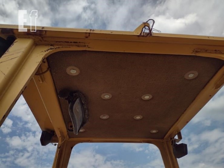 1999-caterpillar-d5c-xl-image-15