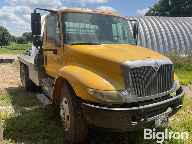 2005-international-durastar-4300-image-3