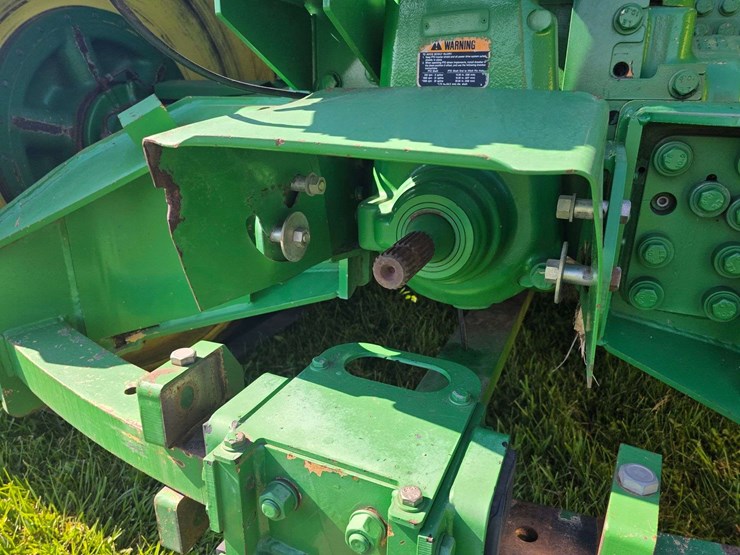 2000-john-deere-9400t-image-39