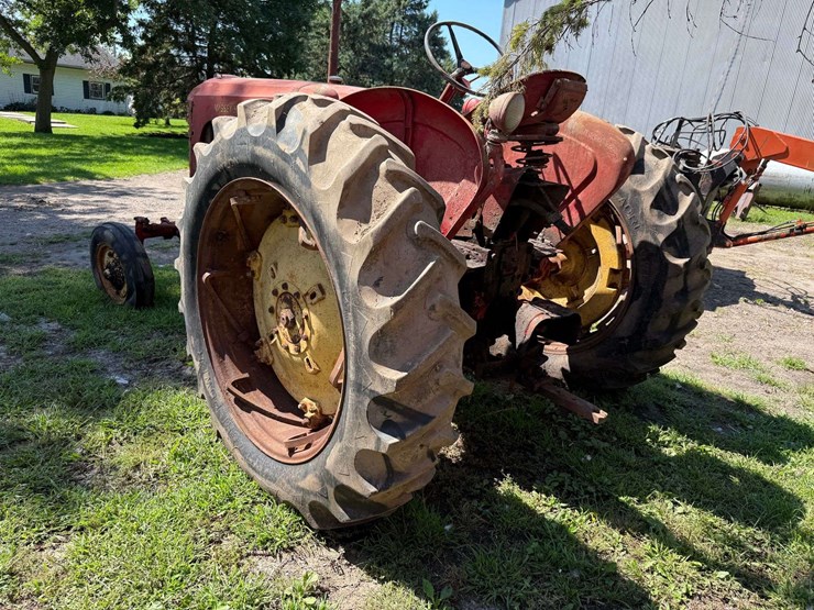 massey-harris-444-image-6