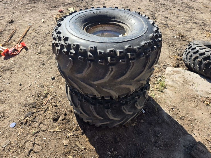 (2)-at25x13.5-9-itp-tires-on-4-bolt-honda-rims,-buying-all-for-one-money-image-1