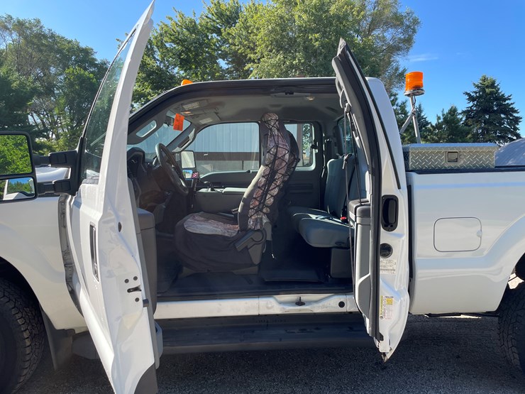 2015-ford-f250-xl-image-45