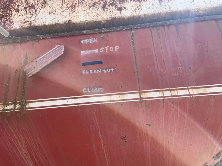 ez-flow-475w-grain-cart-image-19