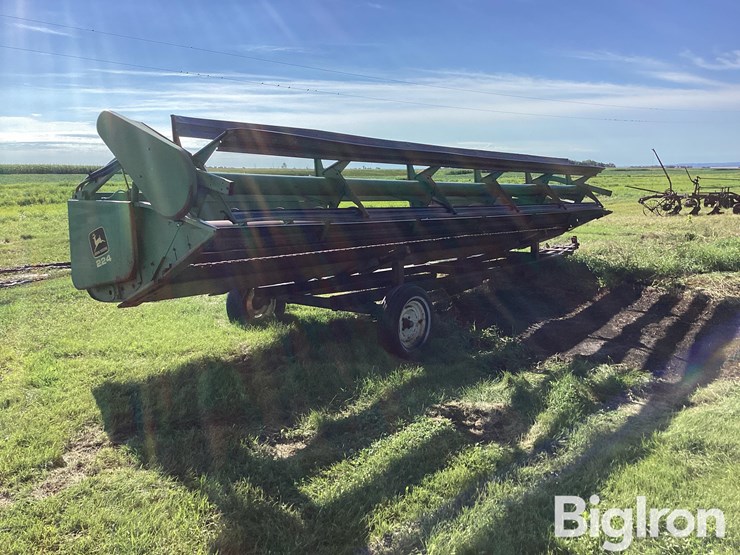 john-deere-224-image-3