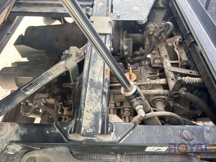 2019-kubota-rtvx1140-image-8