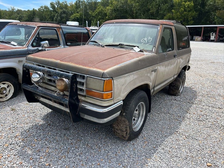 1989-ford-bronco-image-2