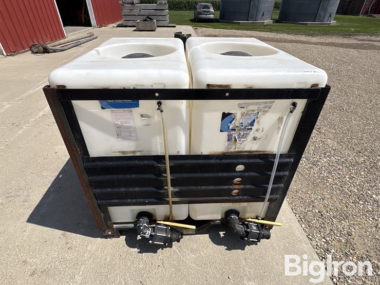 ace-roto-mold-300-gal-chemical-tote-image-2